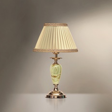       23-12.53/3560 Good light