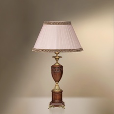      38-08.52/3380L Good light