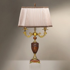      42-08,52/13180/2 Good light