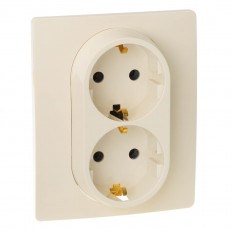  2X2+ Legrand Etika 16A 250V /       672323