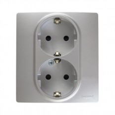  2X2+ Legrand Etika 16A 250V /        672433