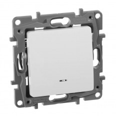   Legrand Etika   10A 250V  672215