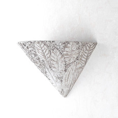   Lucia Tucci Pietra Isola W128.1